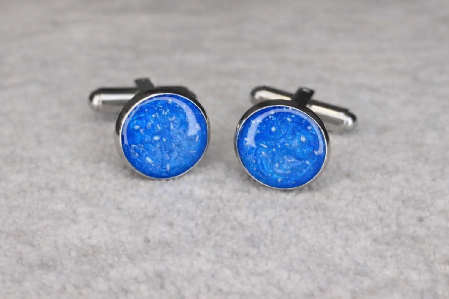 Cufflinks