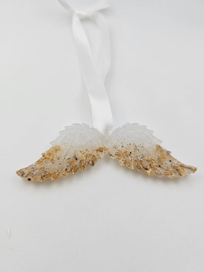 Angel wing bauble/decoration image 0