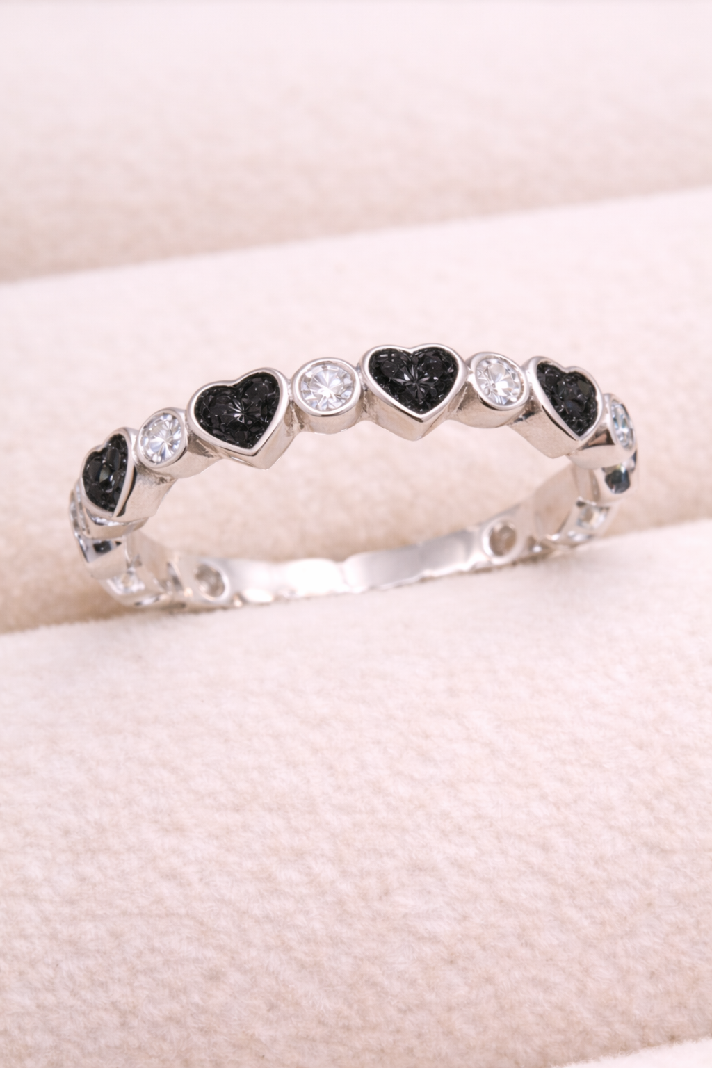 Heart Band Ring