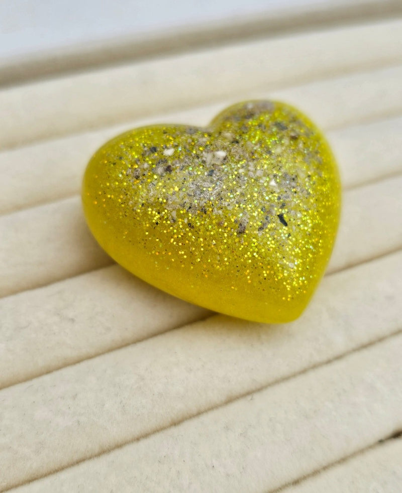 Hand-held Heart image 0